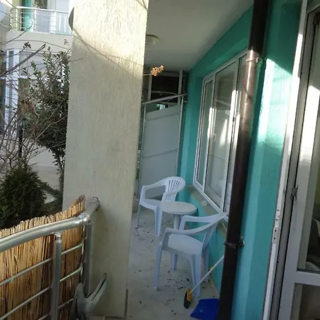 Ganz Real Estate Sarafovo 2 * 부르가스