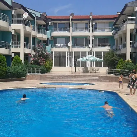 Ganz Real Estate Sarafovo 2 부르가스